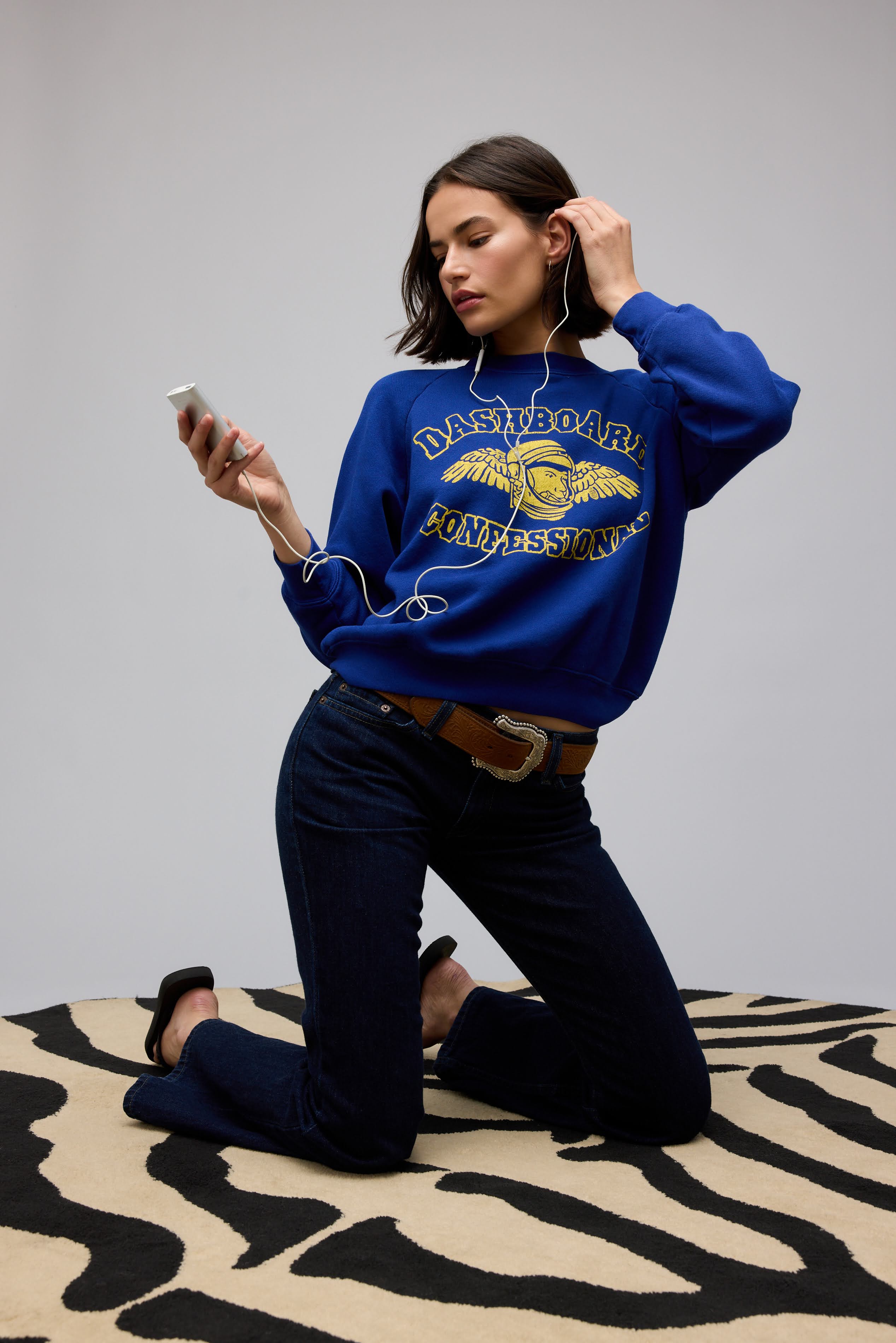 Dashboard Confessional Paceman Shrunken Raglan Sweatshirt - Image 9