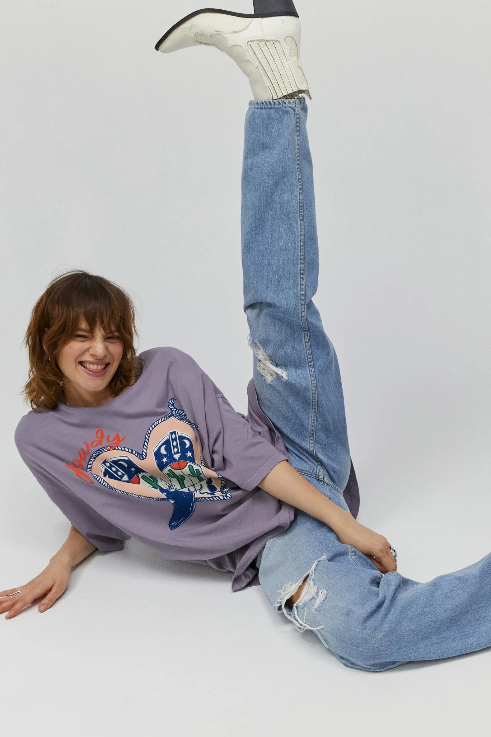 Howdy Boots OS Tee - Image 6