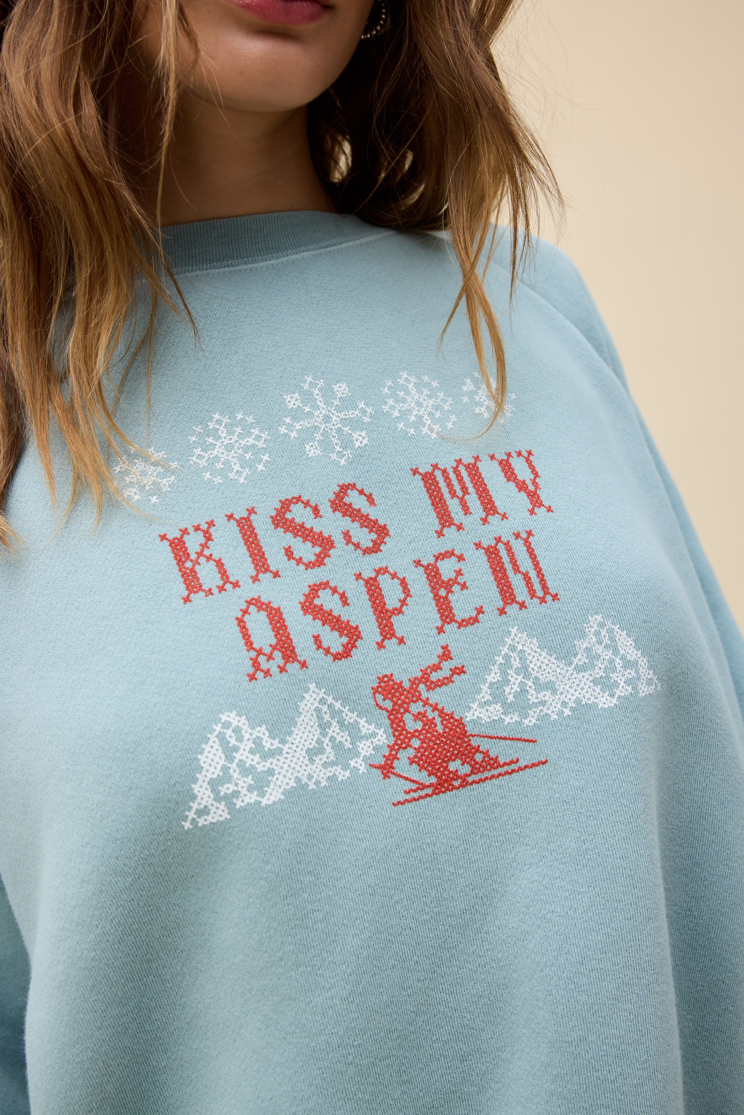 Kiss My Aspen Shrunken Raglan Sweatshirt - Image 2