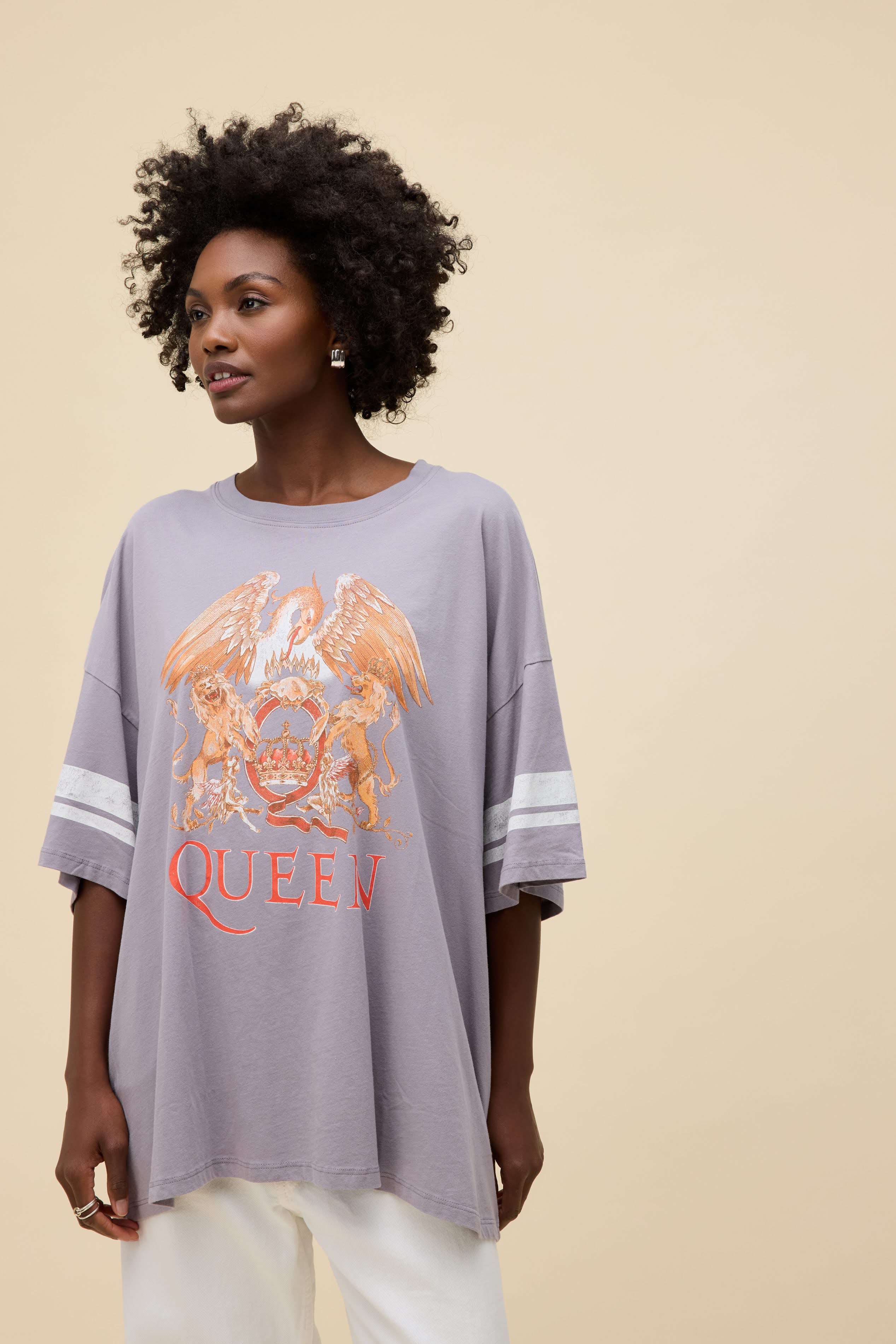 Queen Varsity Crest OS Tee - Image 3