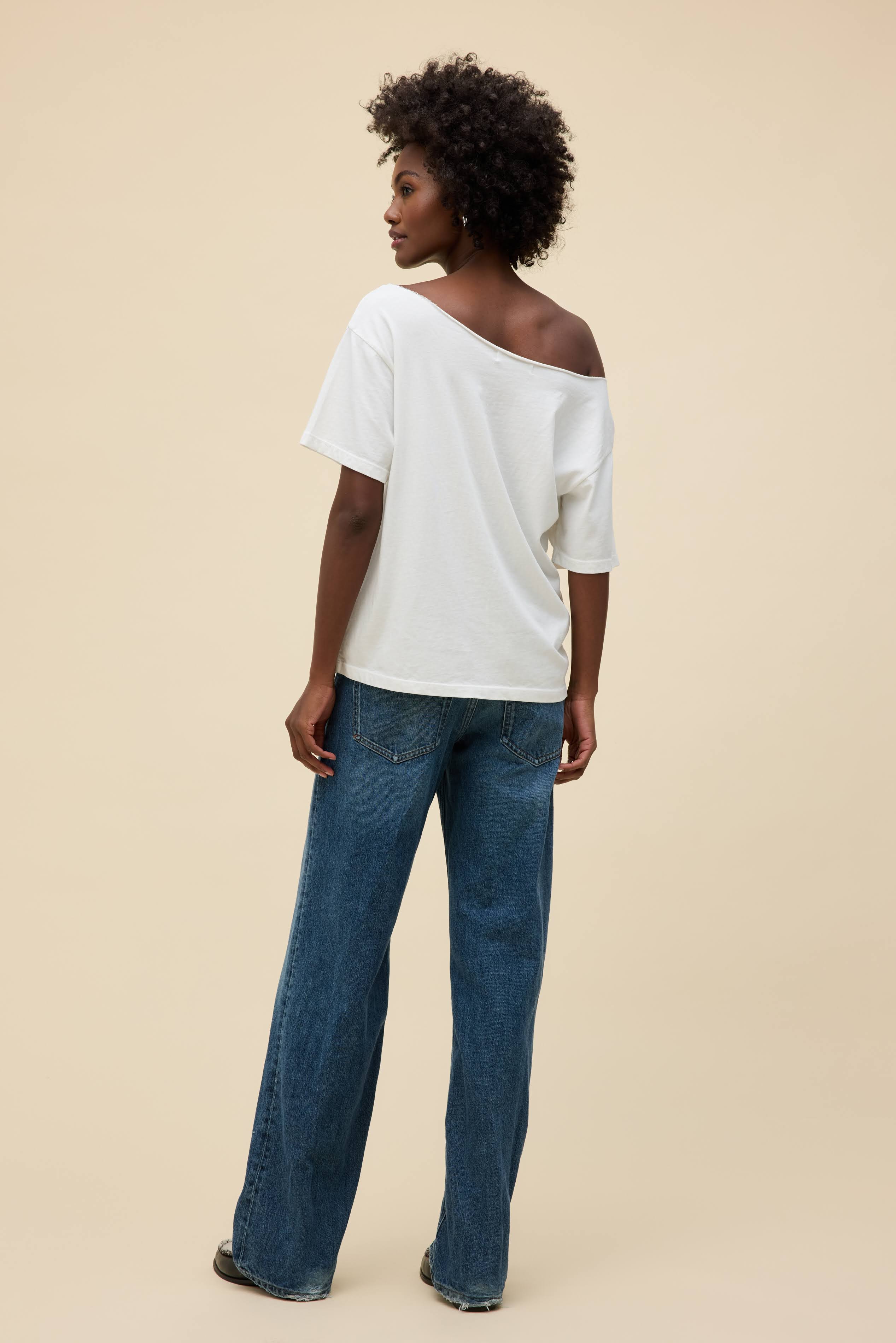 Solid Off-The-Shoulder Tee - Image 4