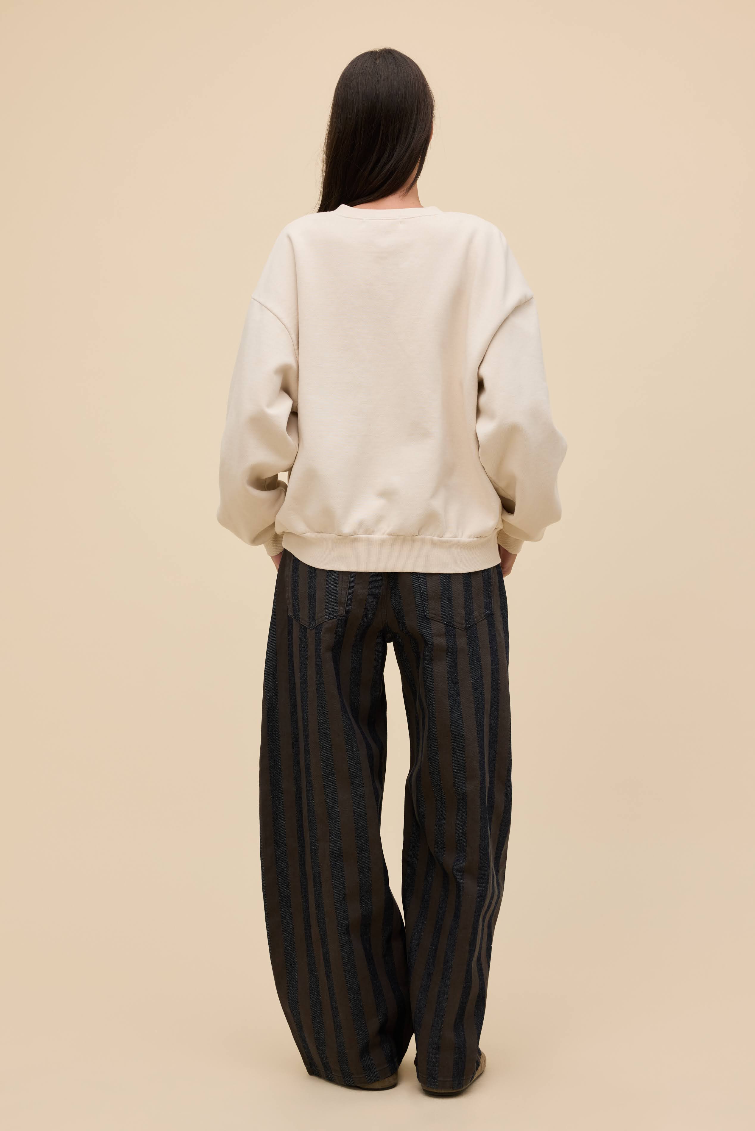 Solid Oversized Henley Sweatshirt - Image 3