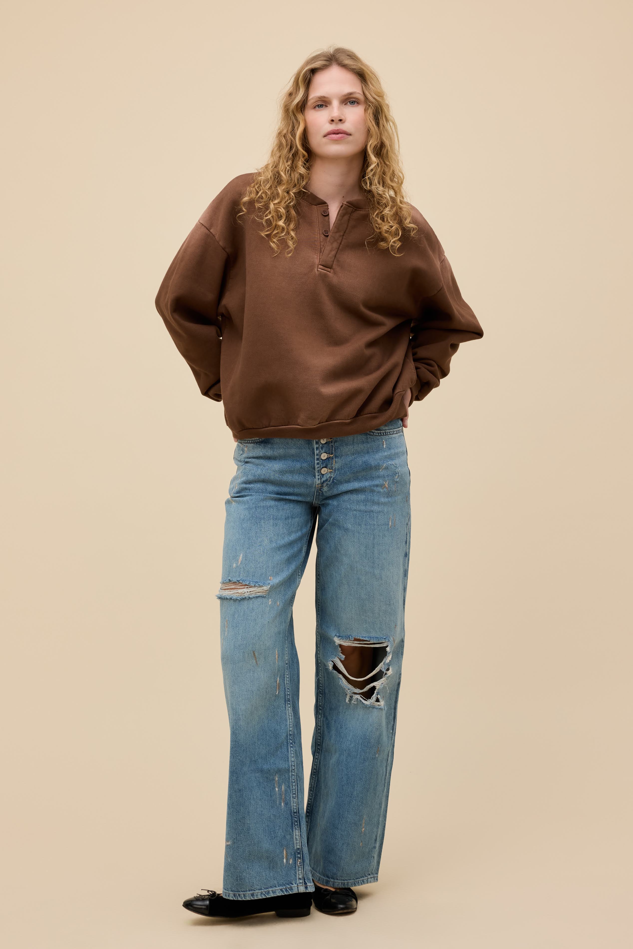 Solid Oversized Henley Sweatshirt - Image 3