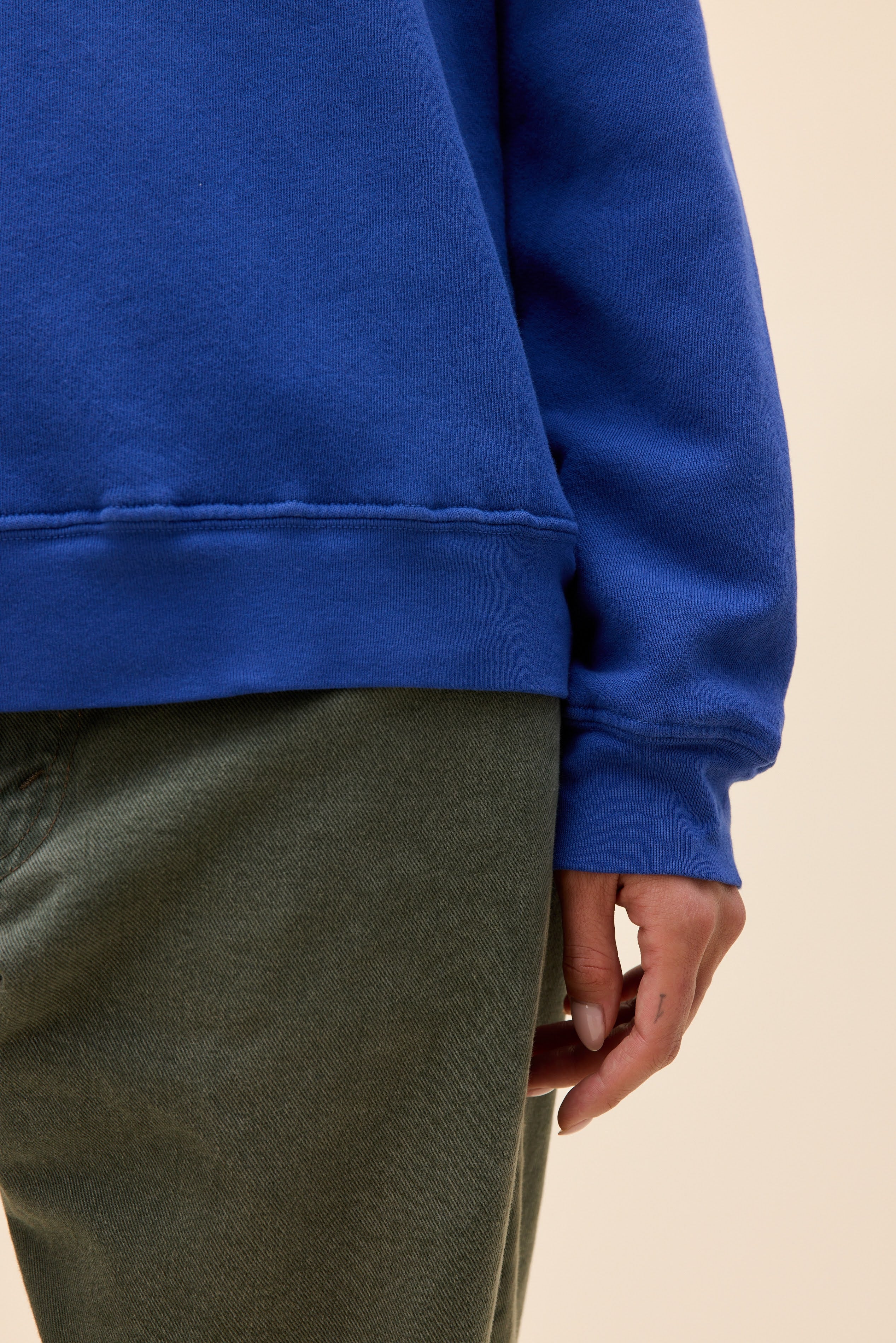 Solid Vintage Raglan Sweatshirt - Image 4